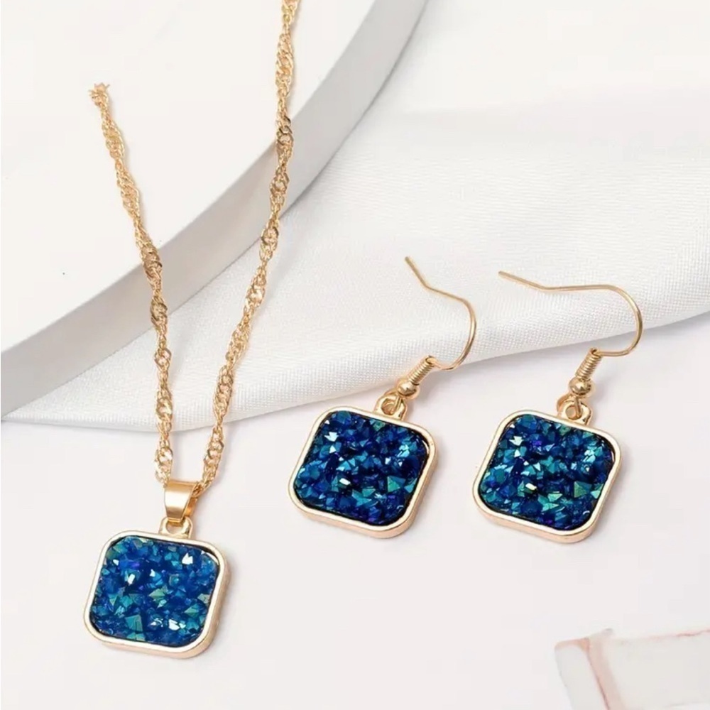 Drusy Jewelry Set 14k Plated Sparkling Necklace & Earrings Set NWT